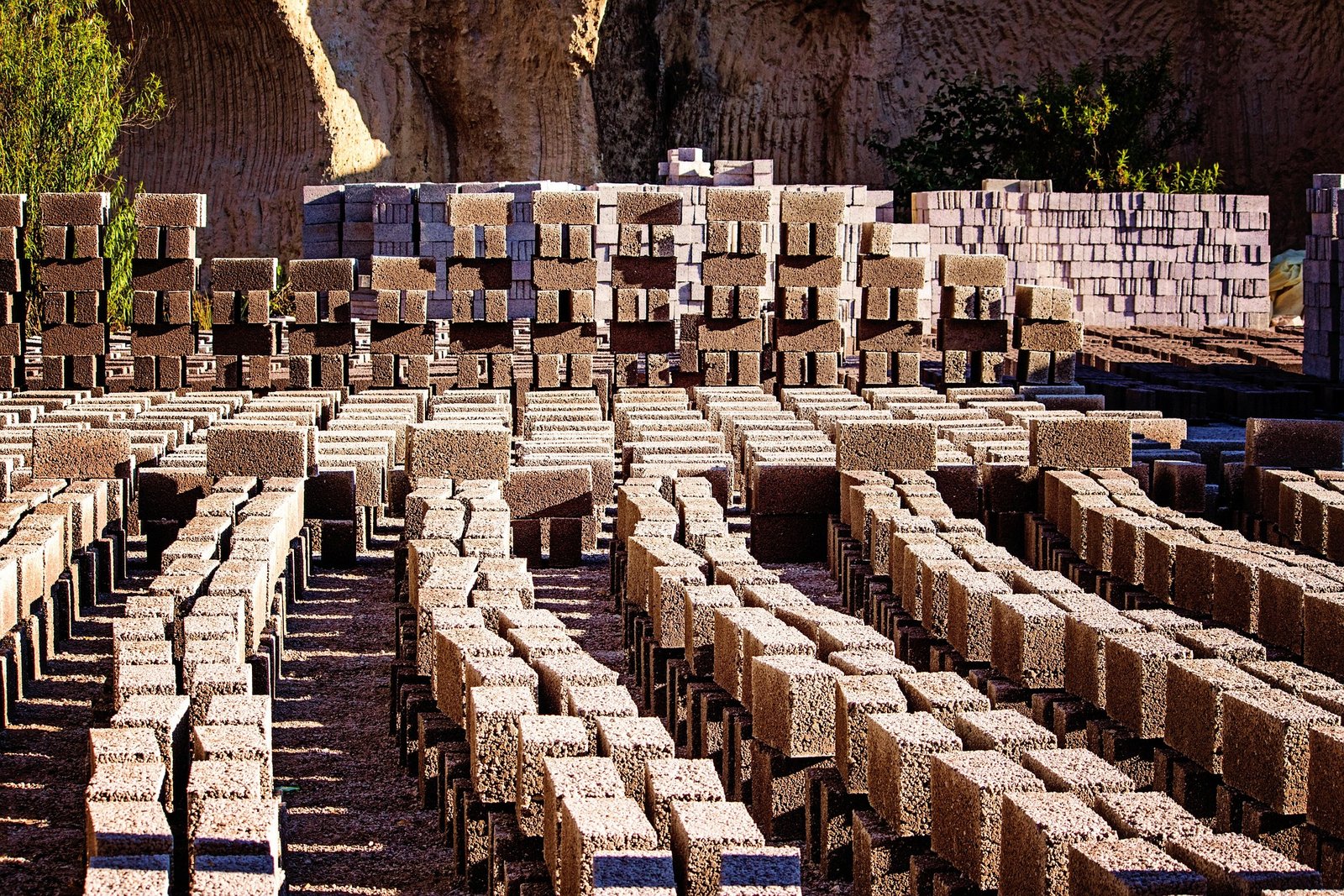 dompixabay-brick-smith-2382077_1920