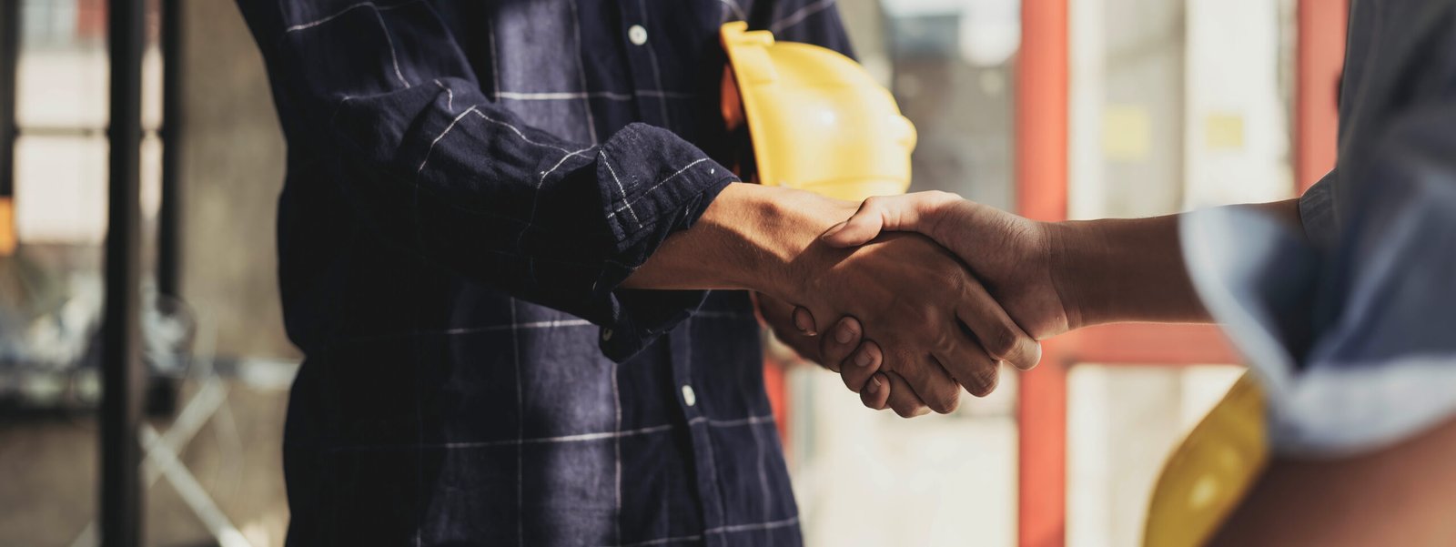 Hand in hand between project contractors and customers due to negotiation of expenses and investments, construction and repair of residential buildings....